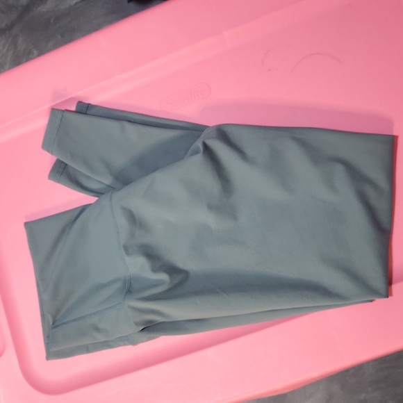 Yoga High Waisted Leggings - Picture 2 of 6